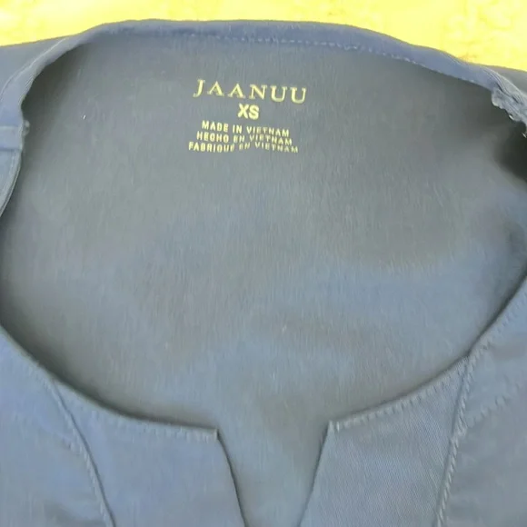 Jaanuu Women’s Scrub Set Size XS and XSP in Navy Blue - Picture 2 of 4